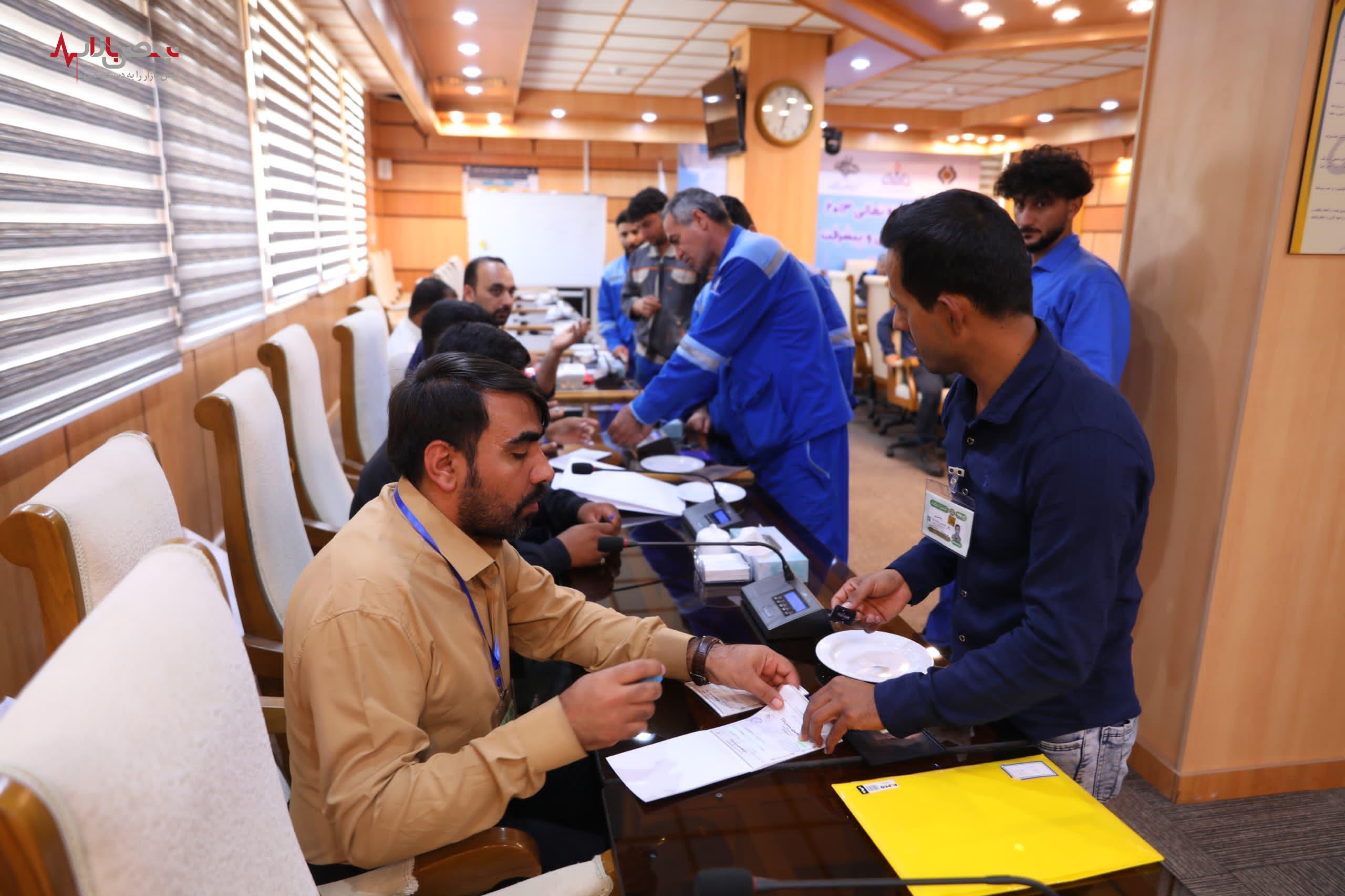 حضور پرشور کارکنان پتروشیمی فن‌آوران در مرحله دوم انتخابات ریاست جمهوری