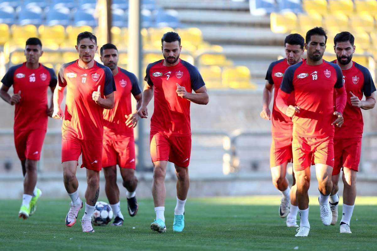 عکس پیراهن پرسپولیس برای دیدار با  الغرافه