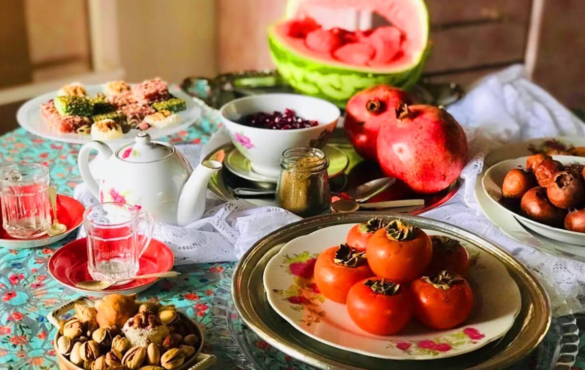 سفره شب یلدا چقدر آب می‌خورد؟