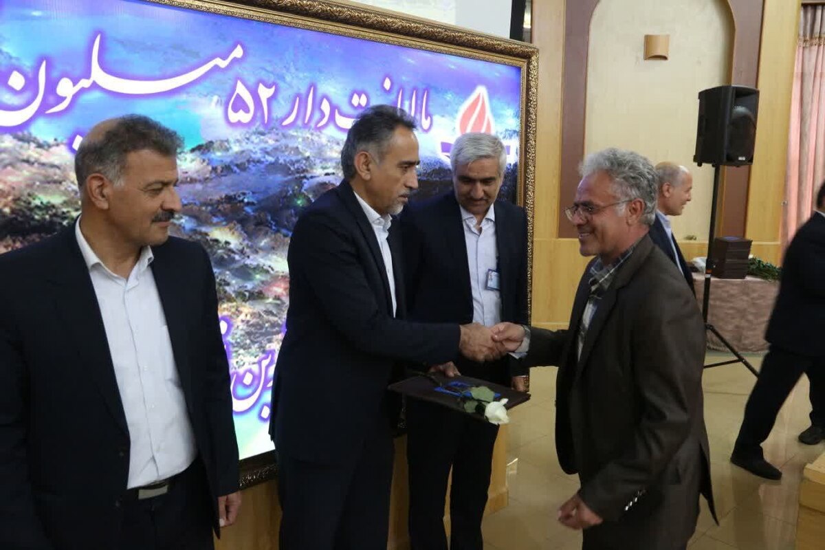 تجلیل از بازنشستگان پتروشیمی خراسان؛ پاسداشت دهه ها تلاش و وفاداری